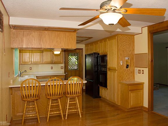 5th image of 10962 Darlene Ct