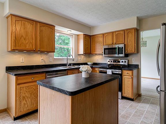 5th image of 5518 Bridle Way