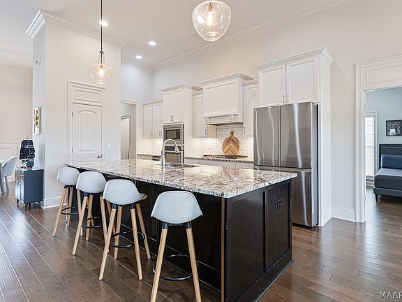 5th image of 8972 Caraway Ln