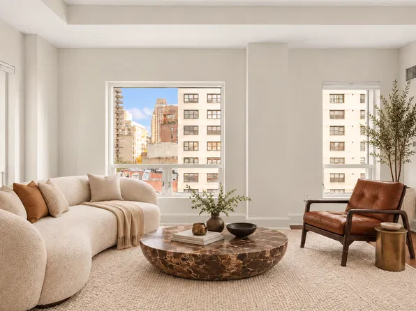 250 East 49th Street image 1 of 16