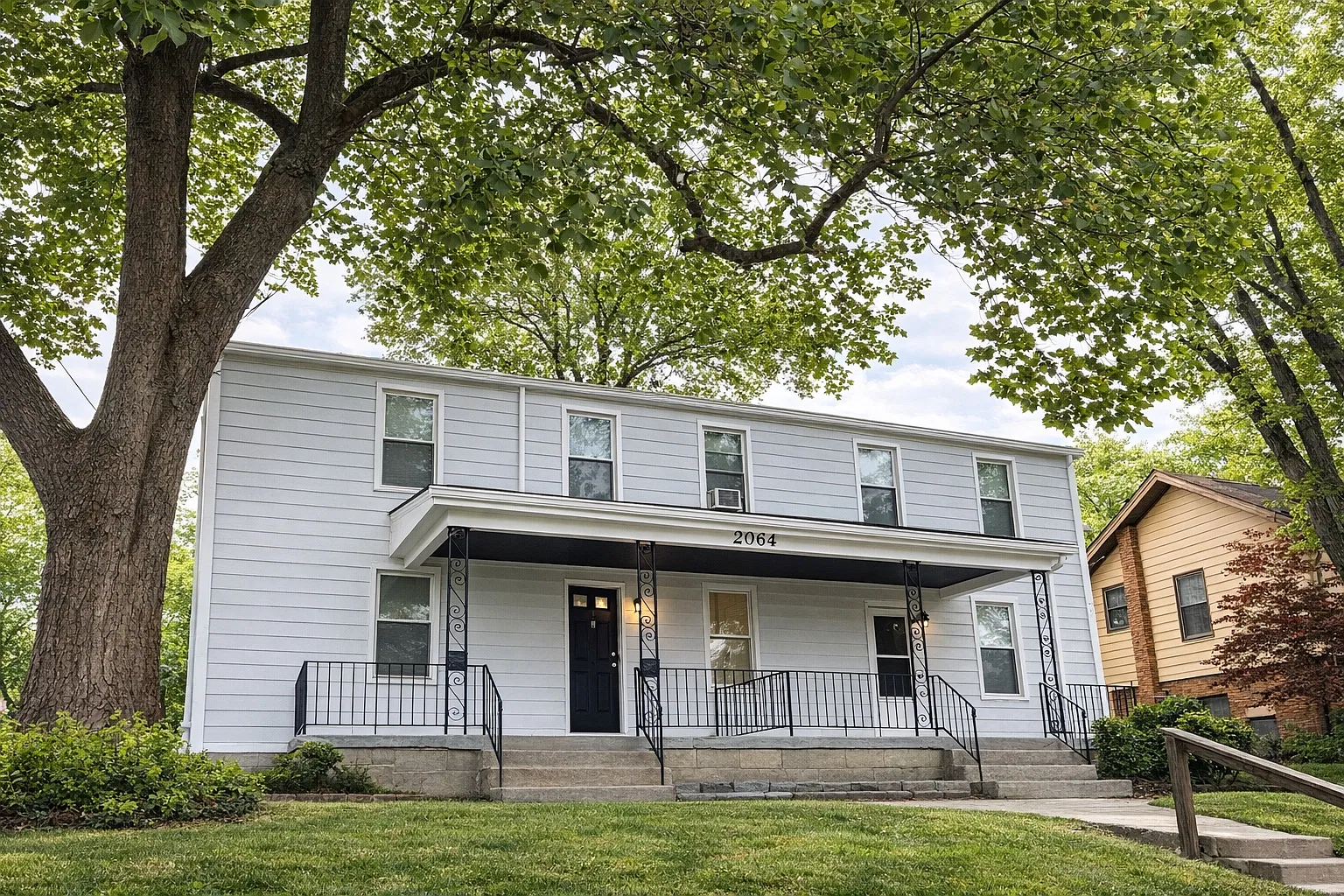 3 bed, $1,595 — Photo 1