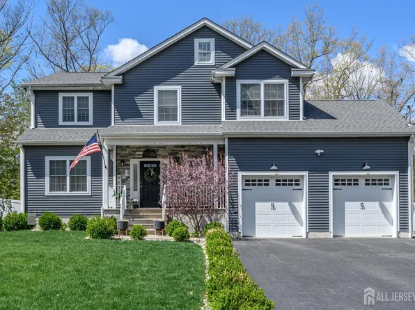 45 Lakeside Ave, Butler, NJ 07405