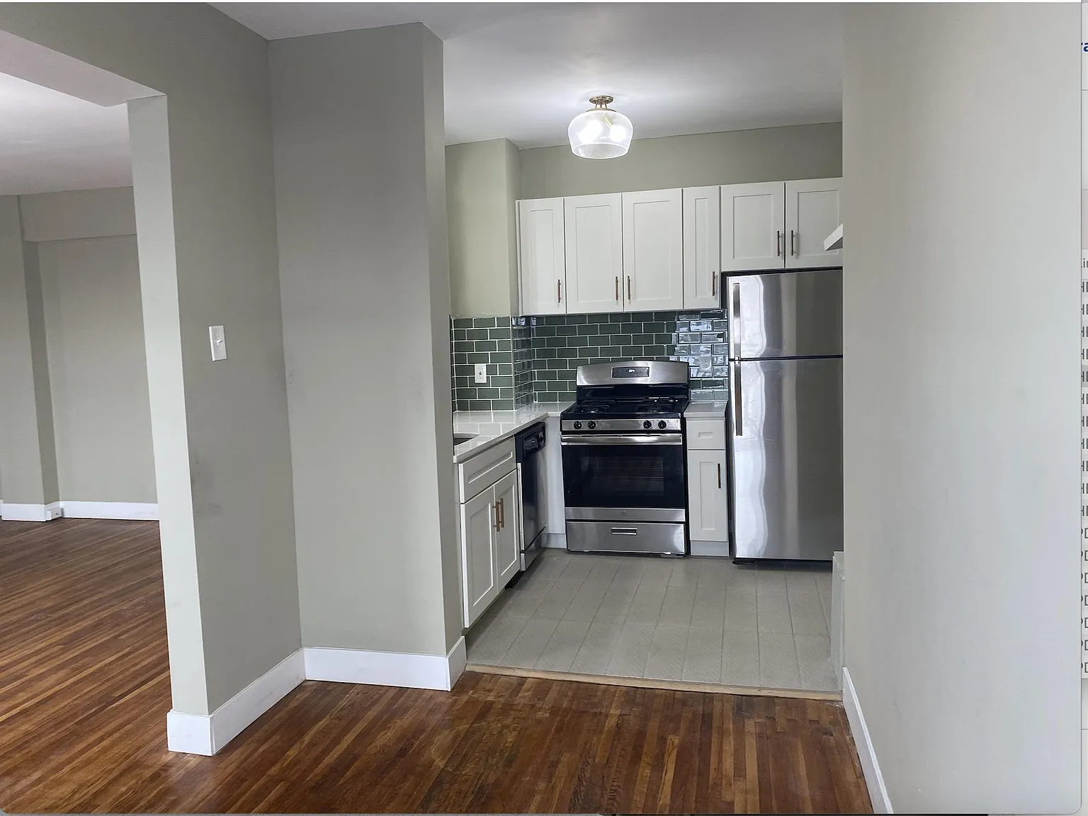 Studio, 550 sqft, $898 — Photo 1