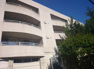 2000 W Barrett St APT 104, Seattle, WA 98199