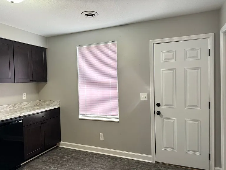 1510 W Knollwood Cir — Photo 5