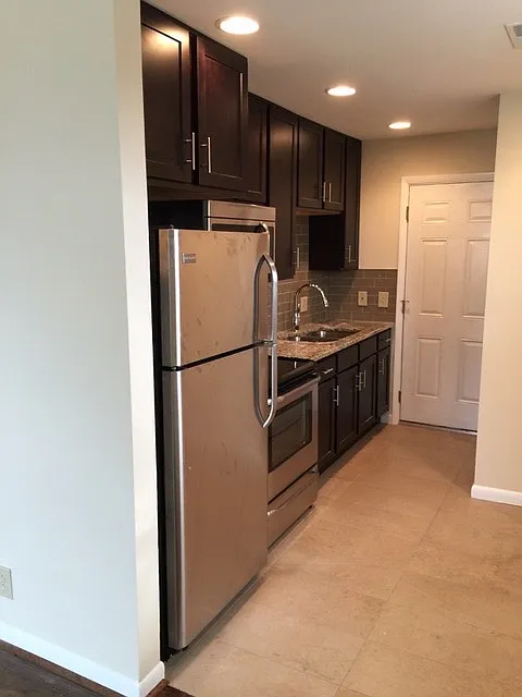 2 bed, 700 sqft, $1,550 — Photo 3