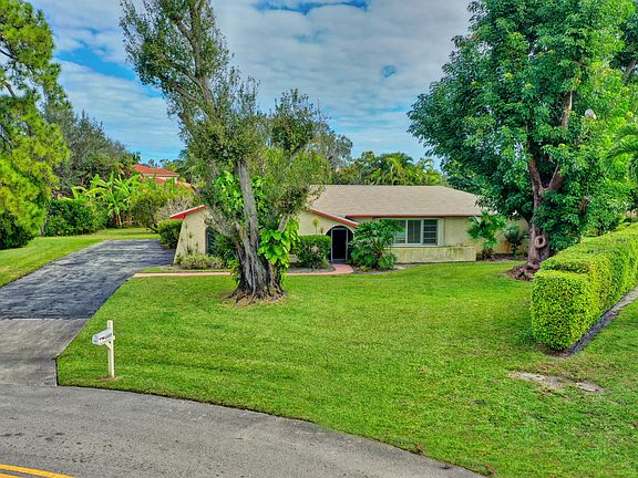 5th image of 4457 Hickory Dr