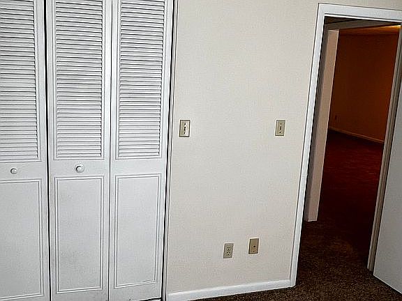 5th image of 7220 Balboa Dr