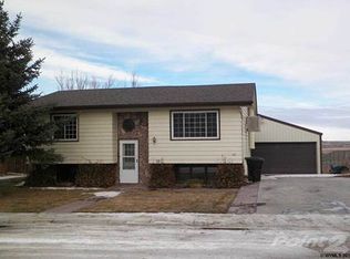 2935 Pheasant Dr, Casper, WY 82604