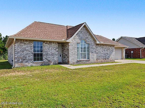 2nd image of 2313 Paula Cir
