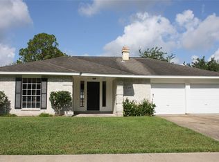 1103 Bournewood Dr, Sugar Land, TX 77498