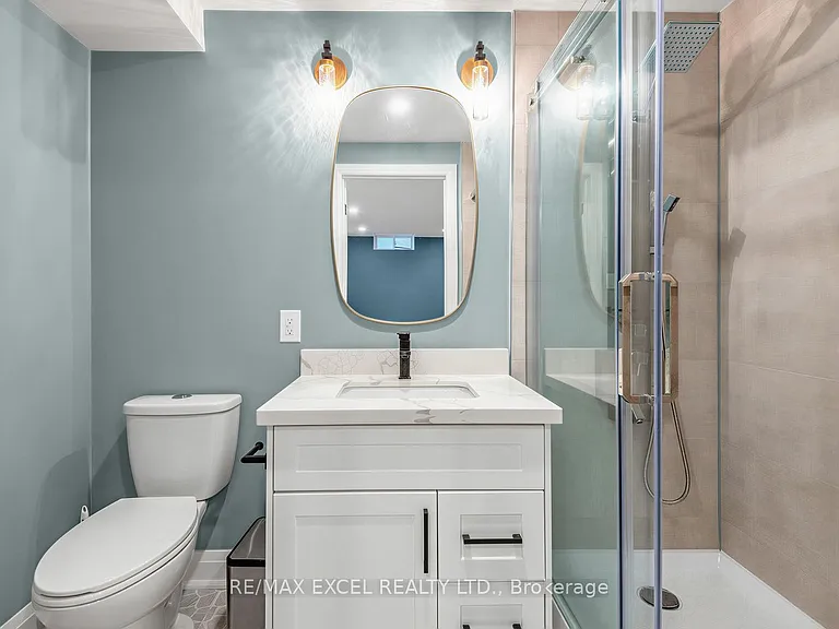 25 Demott Ave — Photo 29