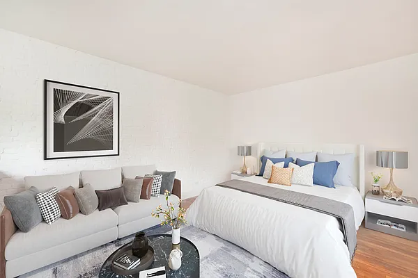 Rented by R New York | media 3