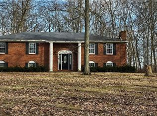 1570 Morgan Ross Rd, Hamilton, OH 45013