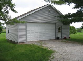 10849 N 300 W, Huntington, IN 46750