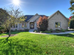 6 Red Maple Ct, Jonesborough, TN 37659