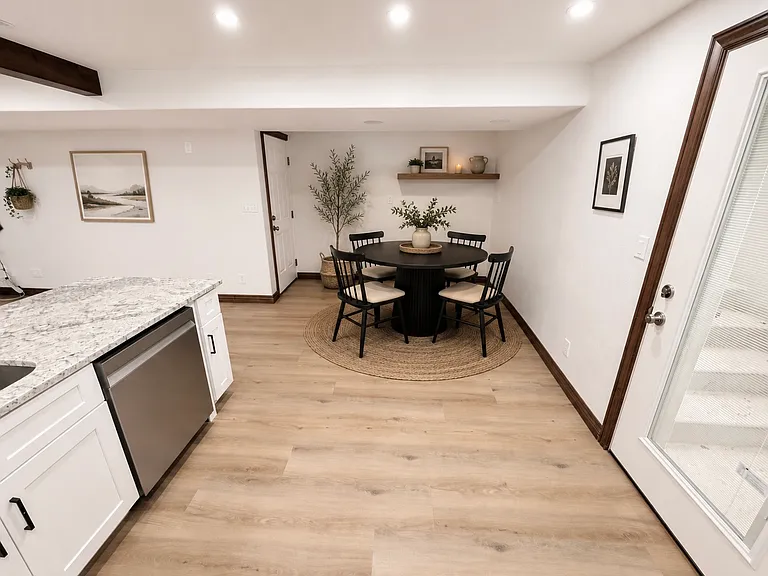 1651 S 3450 E — Photo 3