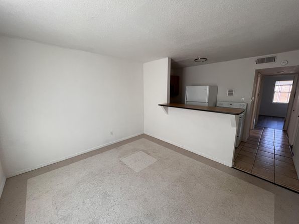 401 N Bottom St #3