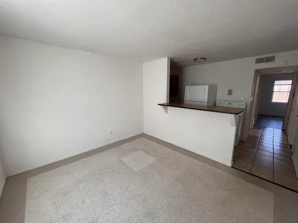 401 N Bottom St, Sparta, IL