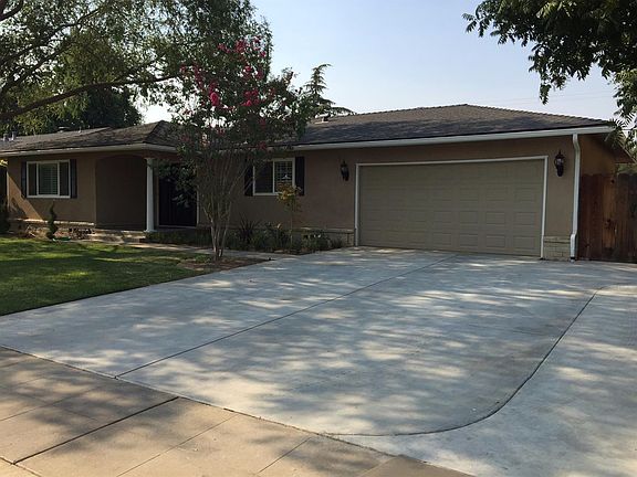 4th image of 626 W Palo Alto Ave