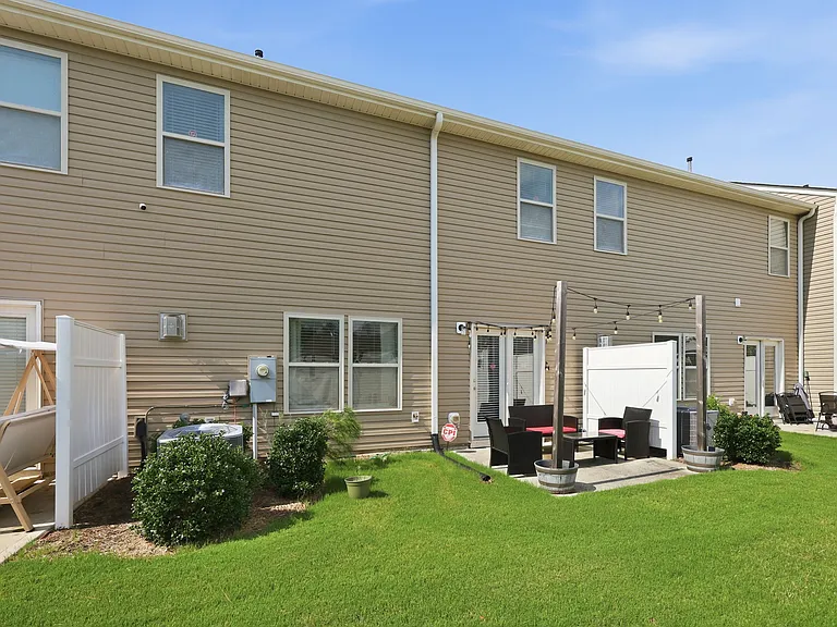 115 Crusaders Dr — Photo 42