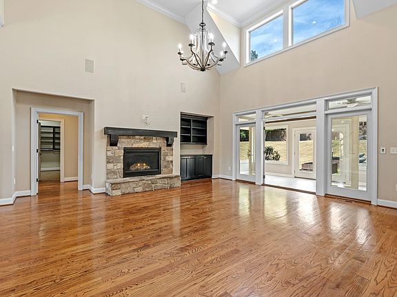 4th image of 129 Griffith Hill Way