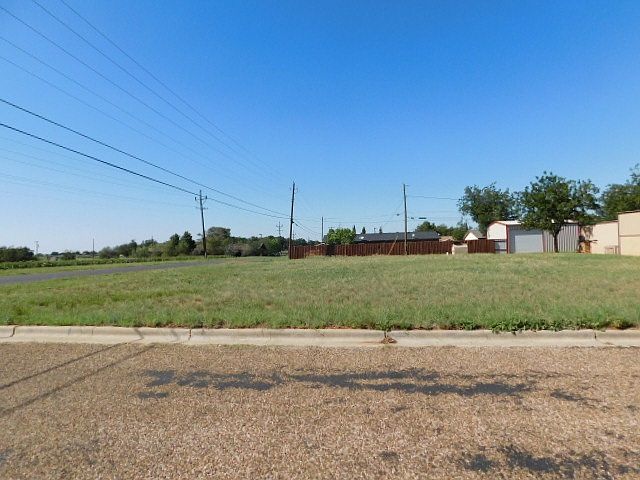2nd image of 2230 S 2nd Pl