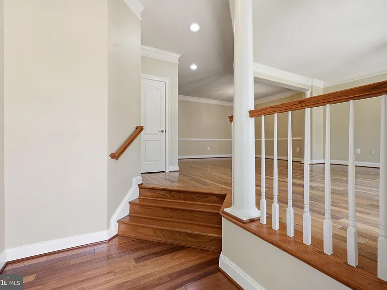 6403 Velliety Ln — Photo 3