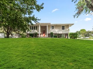 701 45th St, West Des Moines, IA 50265
