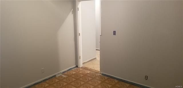 Building Photo 3