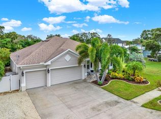 620 Baynard Dr, Tarpon Springs, FL 34689
