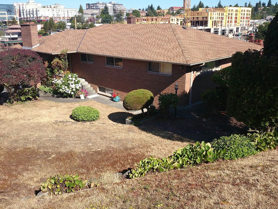 2nd image of 4737 38th Ave SW