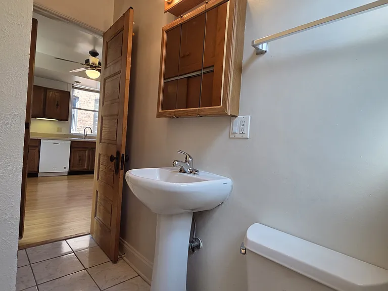 4236 N Wolcott Ave #2 — Photo 15