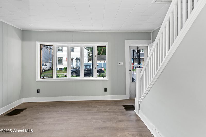 5th image of 145 Marx Street