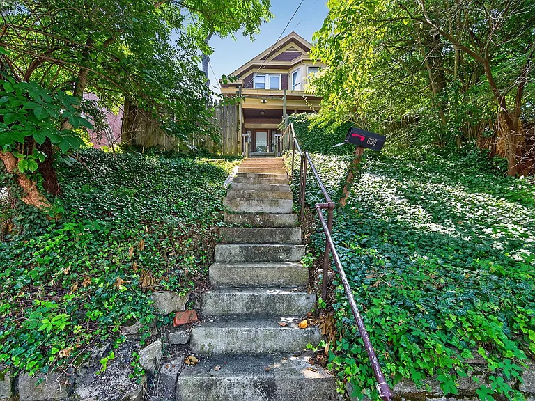 635 Straight St #635S — Photo 19