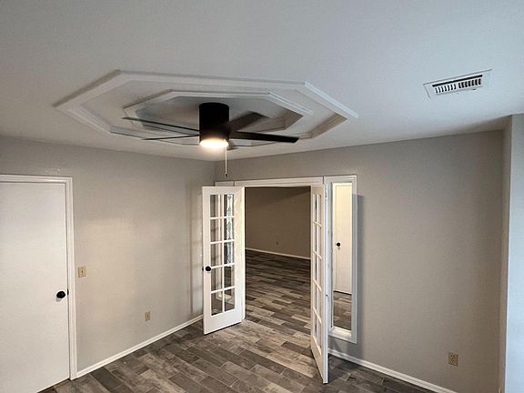 4th image of 308 S Ramblin Oaks Dr