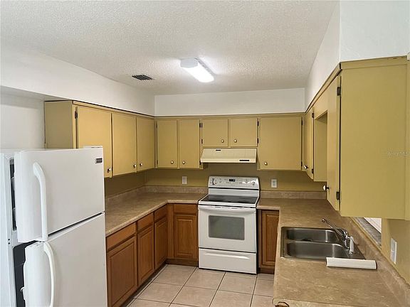 4th image of 1516 Boundary St