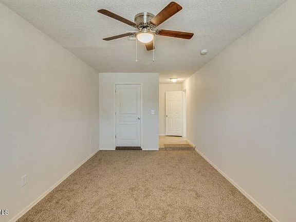 2nd image of 7956 W Glenrosa Ave