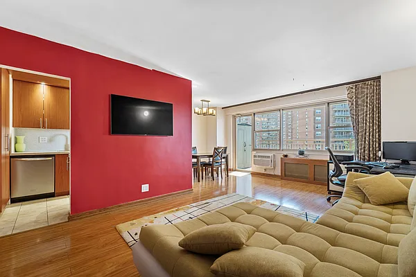 Sold by NYC Realty Brokers LLC | media 5