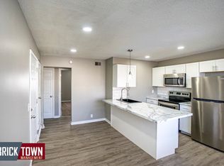 1010 S 29th St #1008-5, Omaha, NE 68105