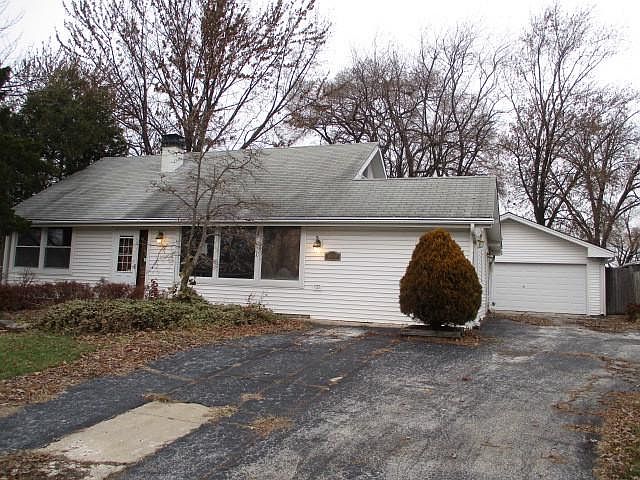 1st image of 9448 W Pine Ave