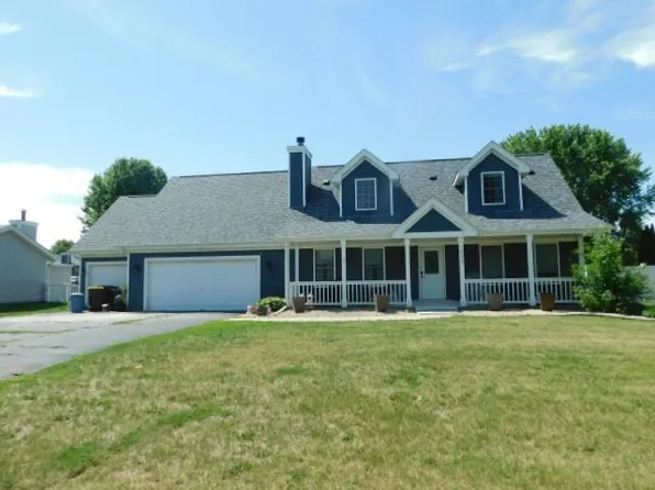 4833 Zenith Pkwy, Machesney Park, IL 61115