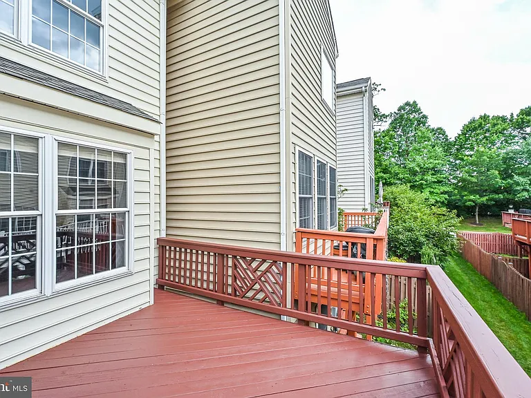 4654 Hummingbird Ln — Photo 22