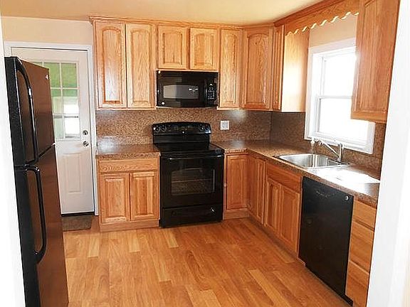 Brand new kitchen/appliances