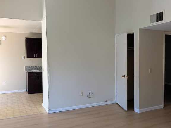 5th image of 1817 E Grand Ave Unit 38
