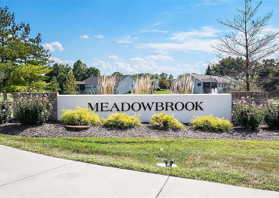 2nd image of 605 Geiser Brook Ct