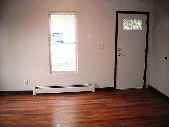 3rd image of 402 Sanford St #1