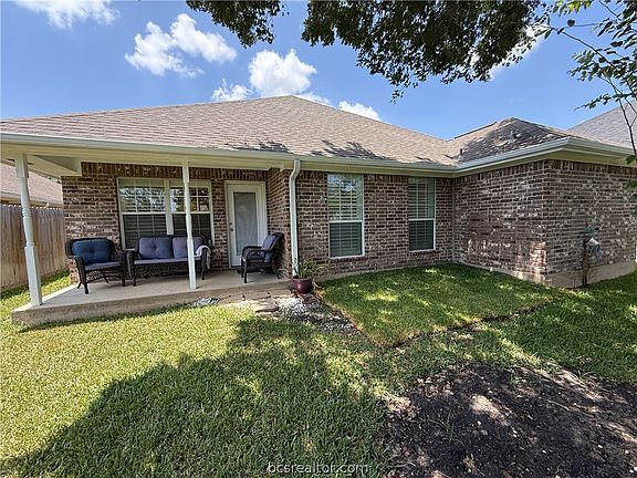 2nd image of 2604 Priscilla Ct