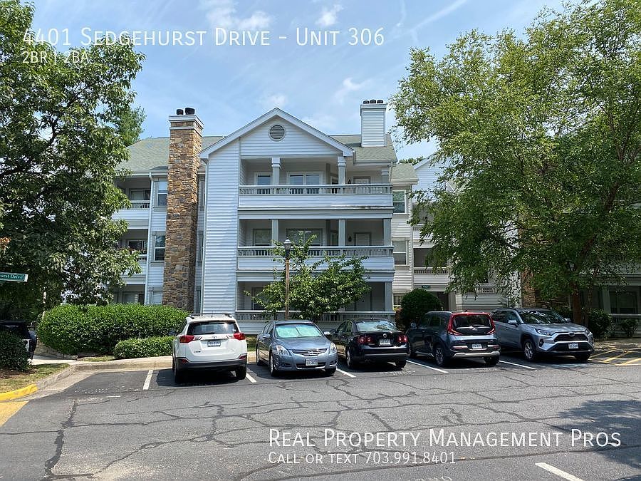 1st image of 4401 Sedgehurst Dr APT 306