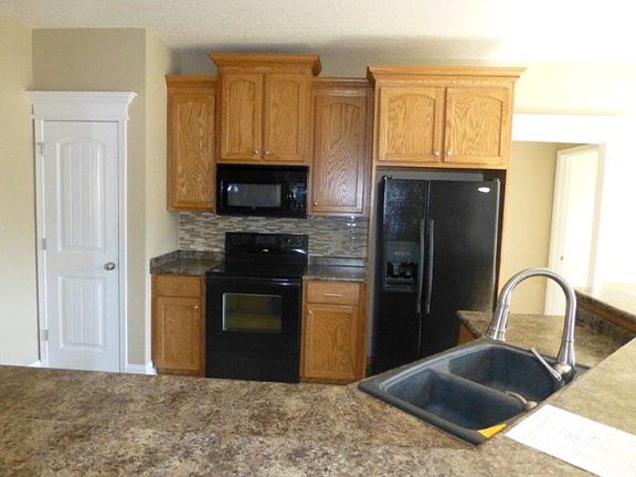 3rd image of 78 Evans Ln NE
